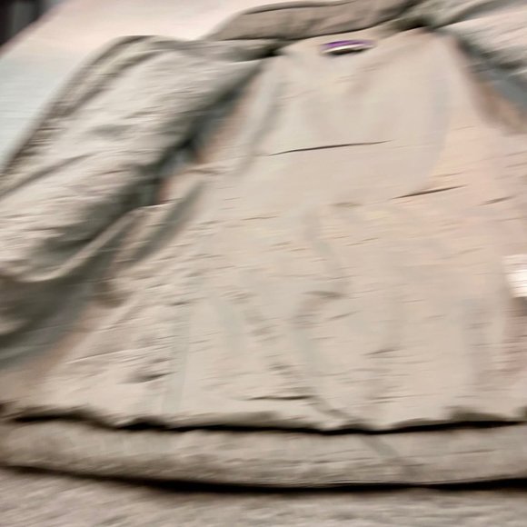 Patagonia Women's Silver Quilted Puffer Jacket - Picture 6 of 12